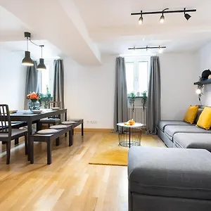 Marienplatz 2 Bedrooms Living Kitchen Apartment Munich